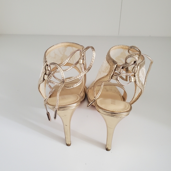 Ivanka Trump gold lace sandals, size 7 - Picture 2 of 3